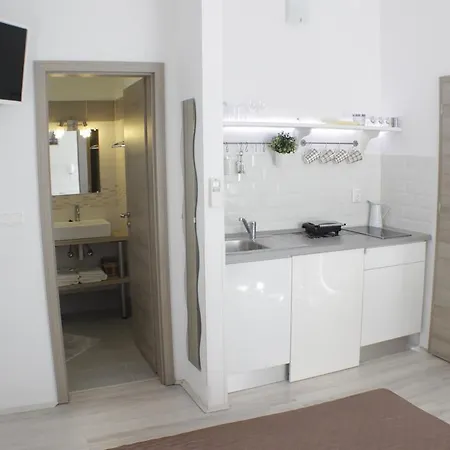 Hortenzia Apartament *